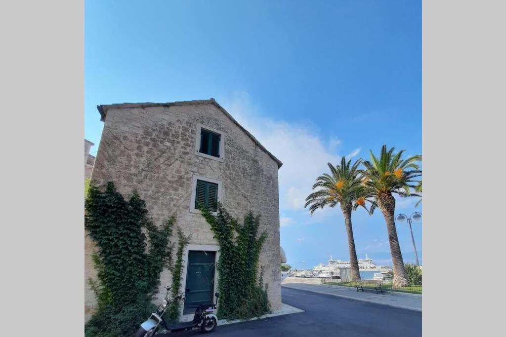 Giovanna - Spacious Lovely Apartment Supetar Buitenkant foto