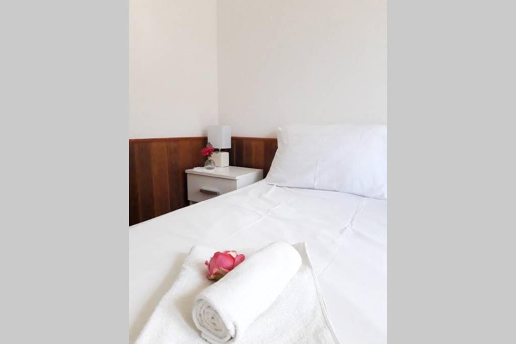 Giovanna - Spacious Lovely Apartment Supetar Buitenkant foto