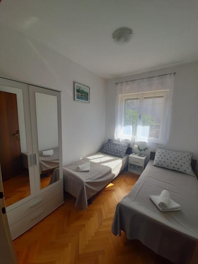 Giovanna - Spacious Lovely Apartment Supetar Buitenkant foto