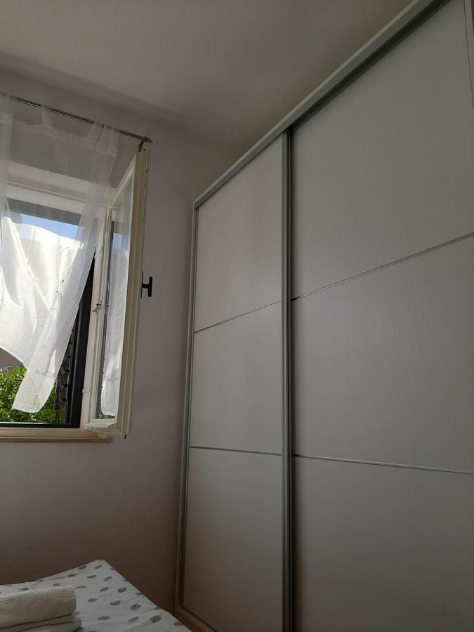 Giovanna - Spacious Lovely Apartment Supetar Buitenkant foto