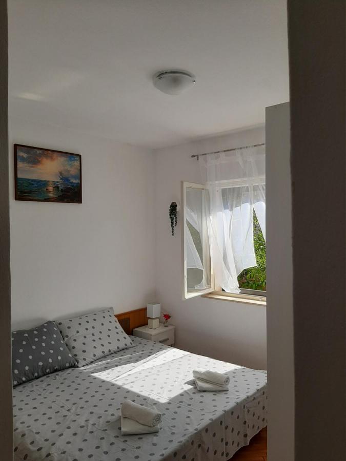 Giovanna - Spacious Lovely Apartment Supetar Buitenkant foto