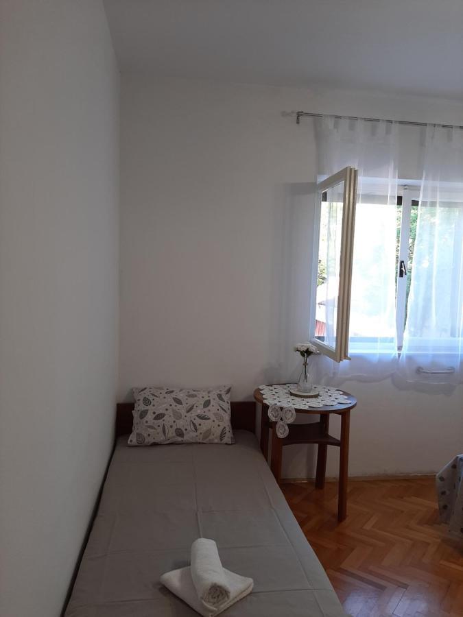 Giovanna - Spacious Lovely Apartment Supetar Buitenkant foto